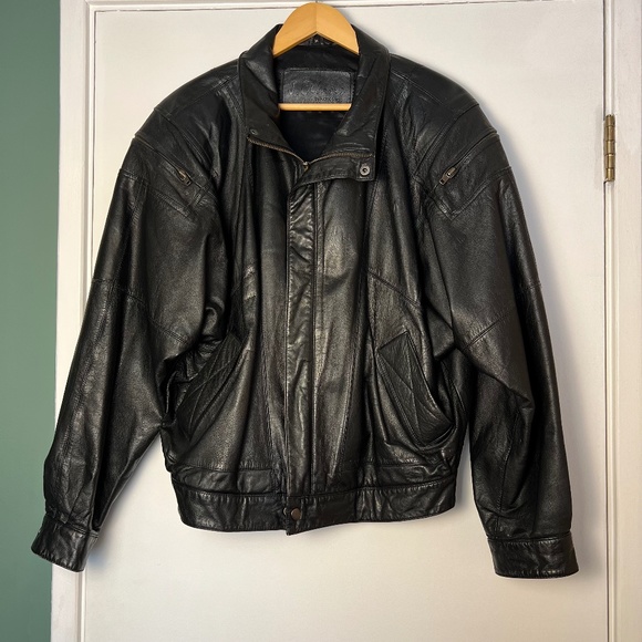 J. Elkins by Alamo Uomo Jackets & Blazers - Vintage J. Elkins Alamo Uomo Women's Size Medium Black Leather Cropped Jacket